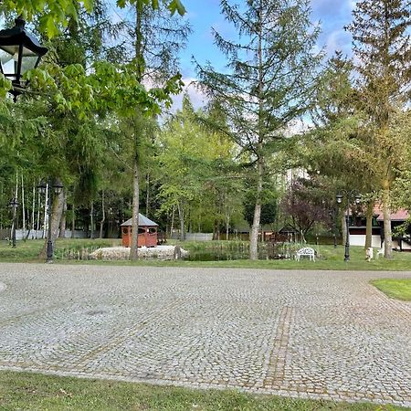 Osada Gesin Apartment Zabor ภายนอก รูปภาพ
