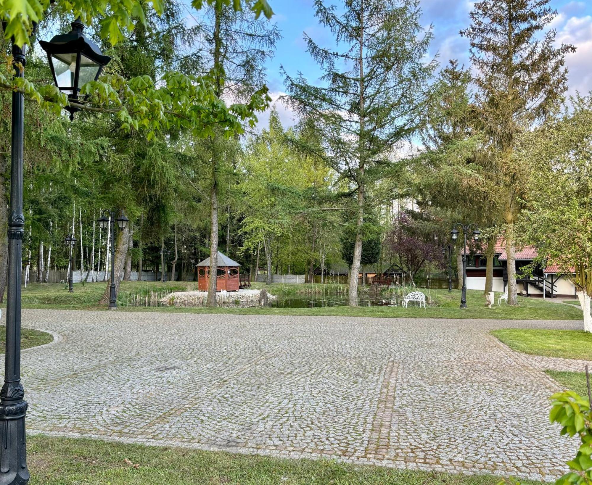 Osada Gesin Apartment Zabor ภายนอก รูปภาพ